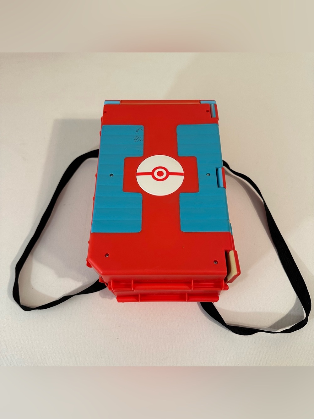 POKEMON BEACH BATTLE ACTION CARRY BACKPACK PLAYSET WITH PIKACHU